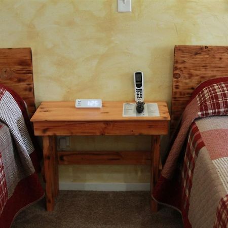 Hurricane Hideaway Lodging Room photo